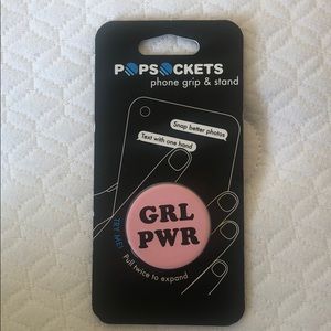 NWT POPSOCKET “grlpwr”